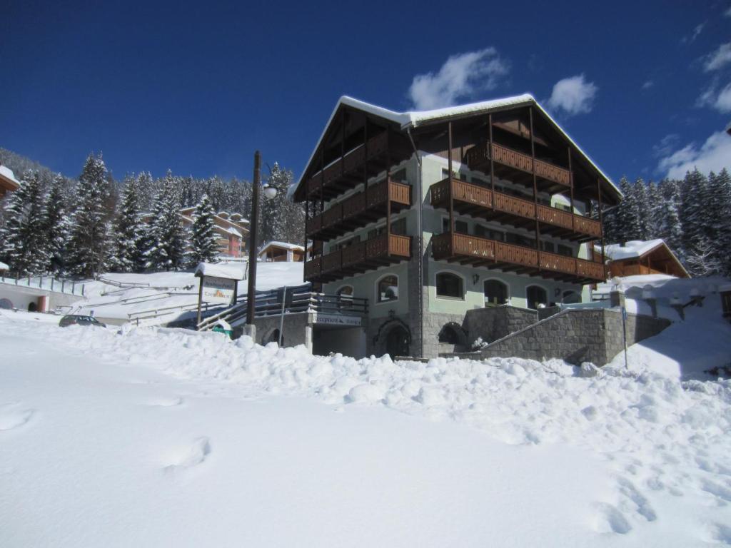 Rta Torre Del Brenta Aparthotel Madonna Εξωτερικό φωτογραφία